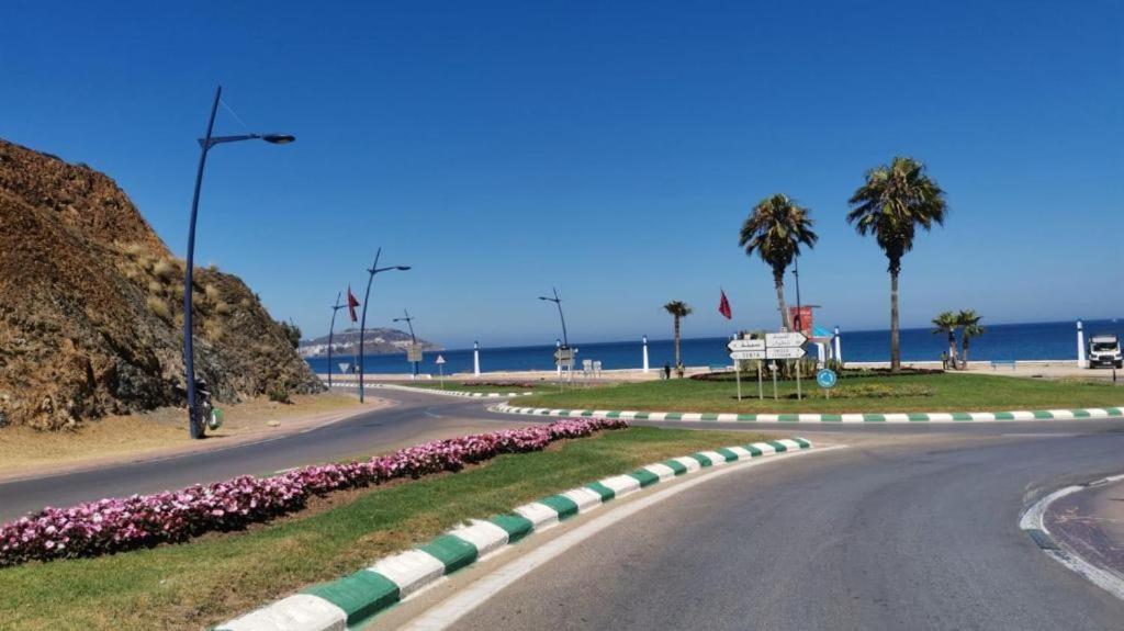 Appartement F3 En Location D'Ete Fnideq Dış mekan fotoğraf
